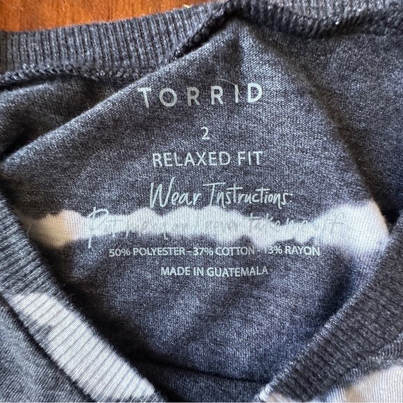 NWT Torrid Short Shirt / Crop relaxed fit gray and white stripe / tie dye 2X - Picture 6 of 6